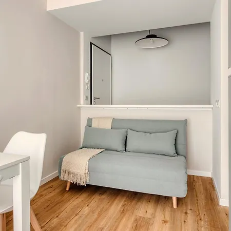 Hostmate - - Imperia's Nest - Romolo Iulm Appartamento